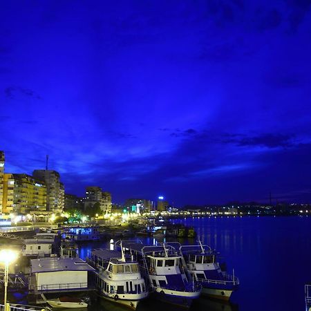 Hotel Delta 4 Тулча Экстерьер фото