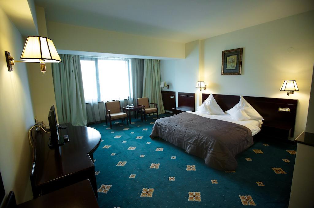 Hotel Delta 4 Тулча Экстерьер фото
