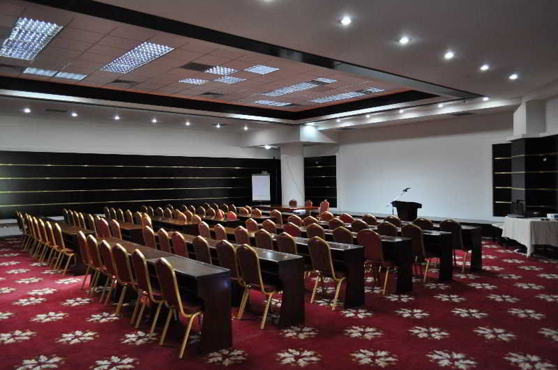 Hotel Delta 4 Тулча Экстерьер фото