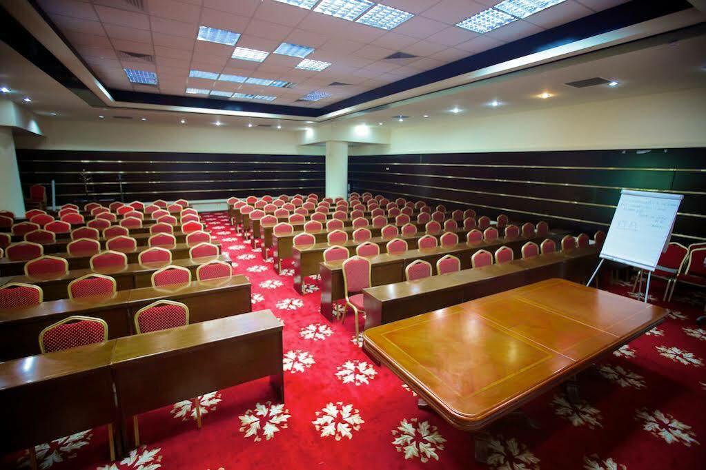 Hotel Delta 4 Тулча Экстерьер фото